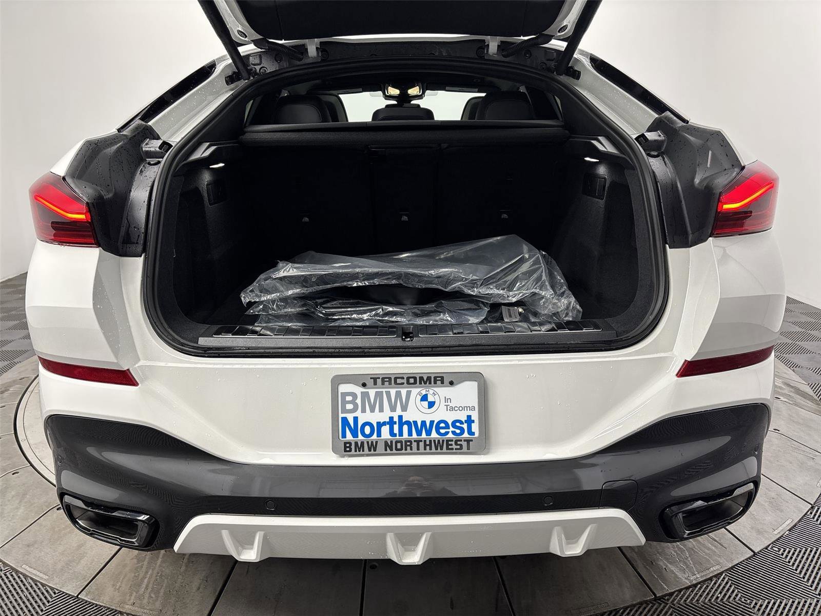New 2026 BMW X6 xDrive40i AWD/4WD image 21