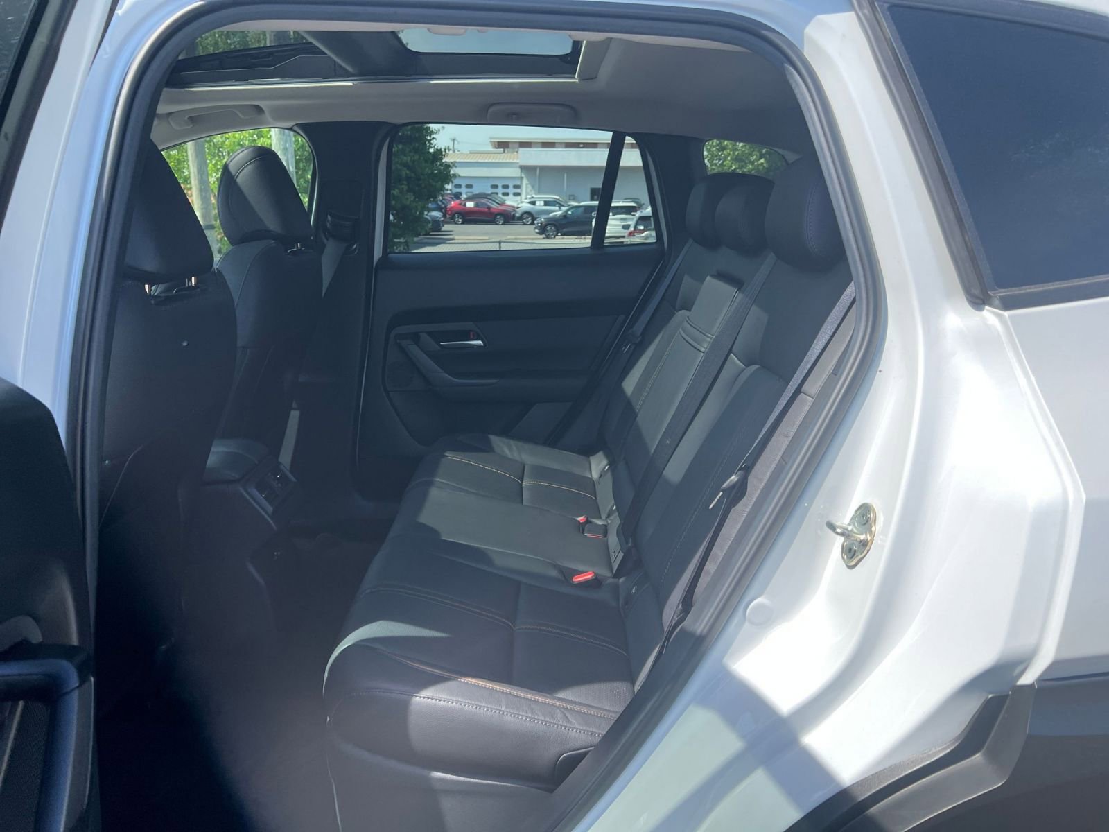 Used 2025 MAZDA CX-50 2.5 Hybrid w/ Premium Plus Pkg AWD/4WD image 27