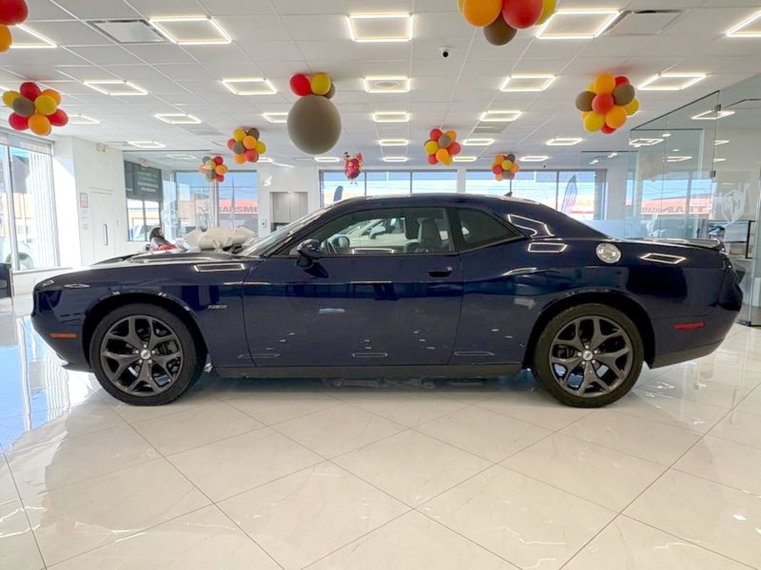 Used 2017 Dodge Challenger R/T Plus image 4