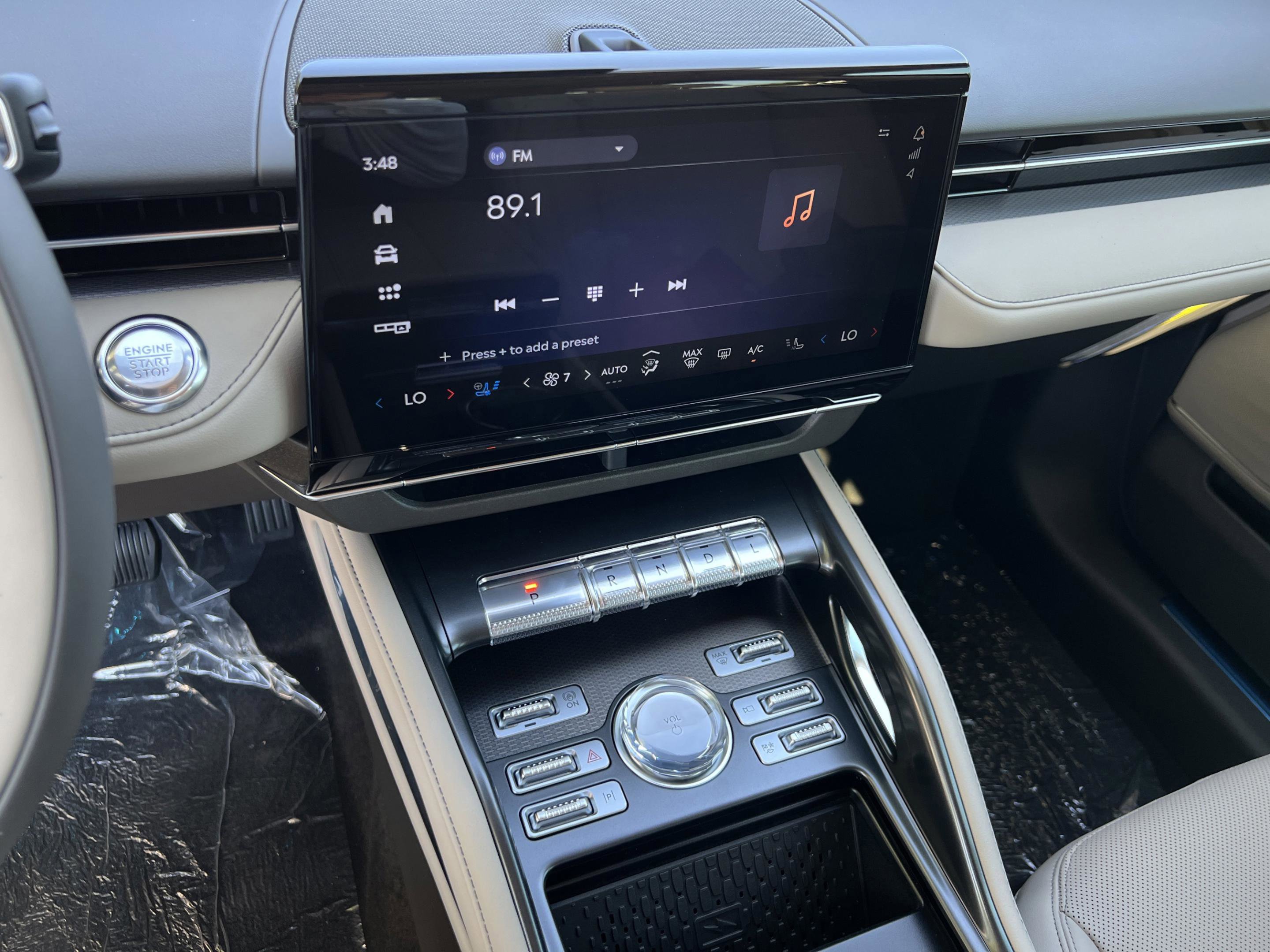 New 2025 Lincoln Nautilus Premier w/ Equipment Group 102A image 17