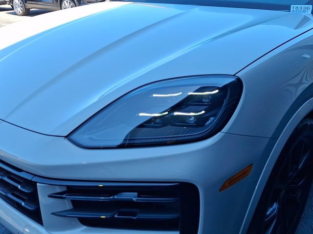 Certified 2026 Porsche Cayenne S AWD/4WD image 9