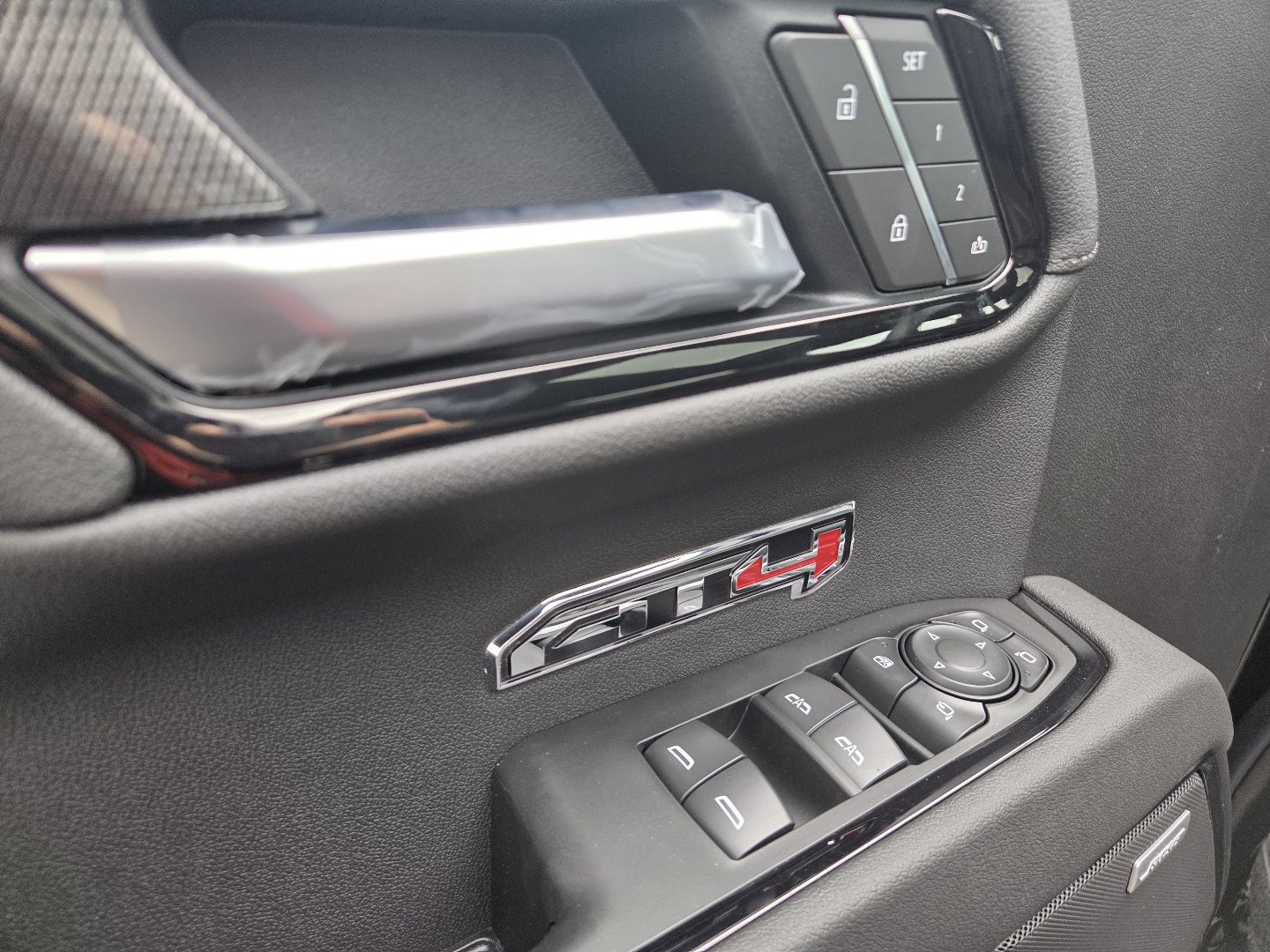 New 2026 GMC Sierra 1500 AT4 w/ AT4 Premium Package AWD/4WD image 31
