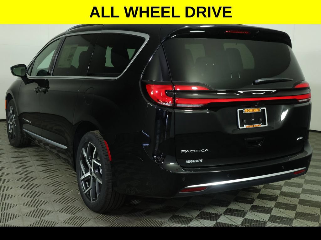 New 2027 Chrysler Pacifica Pinnacle w/ Theater Group AWD/4WD image 6