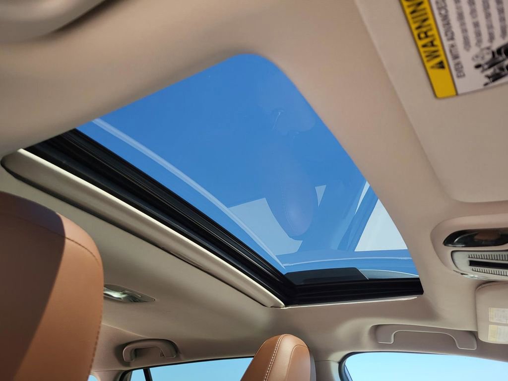 Used 2020 Subaru Outback Touring w/ Popular Package #2 image 11