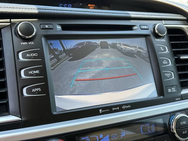 Used 2018 Toyota Highlander XLE FWD image 28