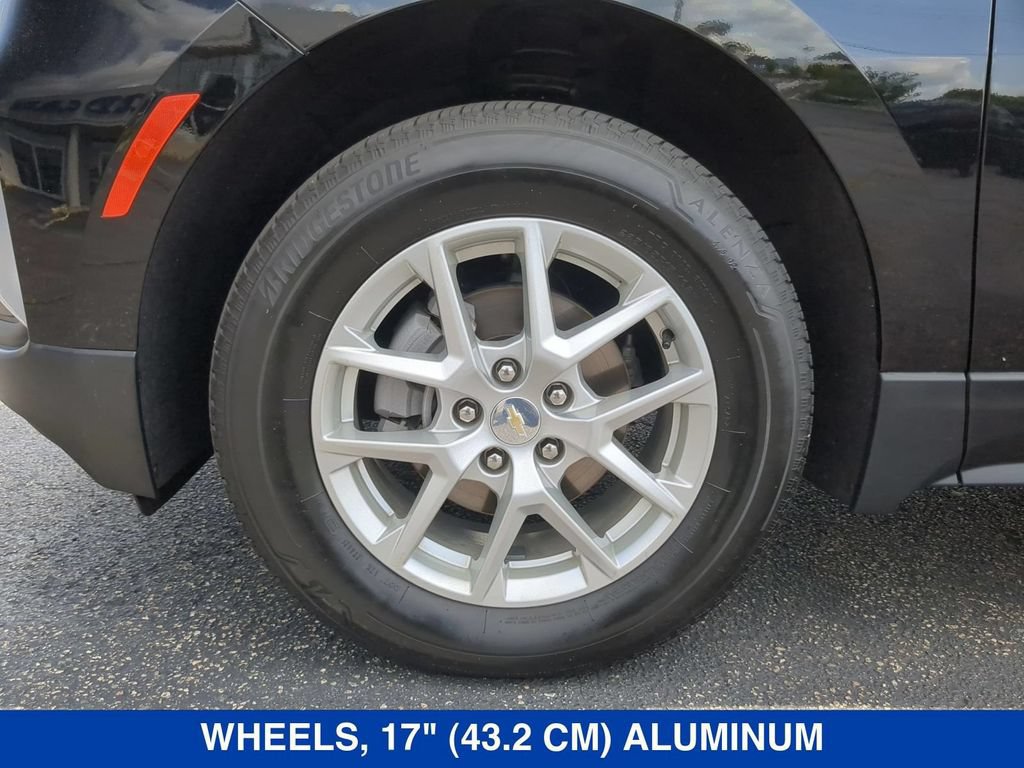 Used 2023 Chevrolet Equinox LT AWD/4WD image 24