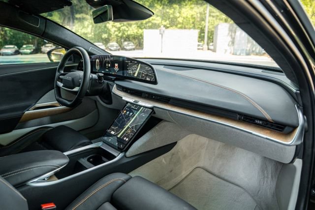 Used 2023 Lucid Air Touring AWD/4WD image 25