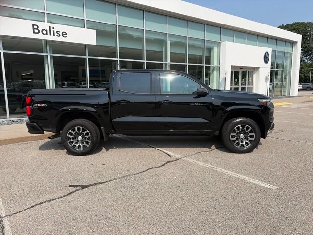 Used 2023 Chevrolet Colorado LT w/ LT Convenience Package III AWD/4WD image 2