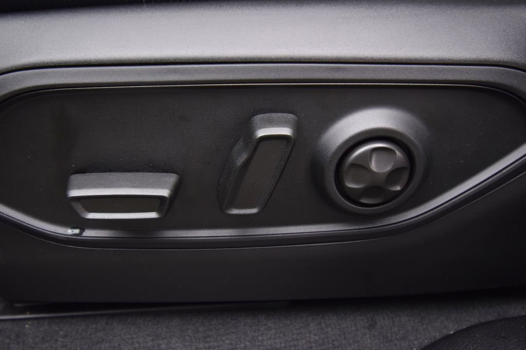 New 2026 Jeep Grand Cherokee L Limited image 37