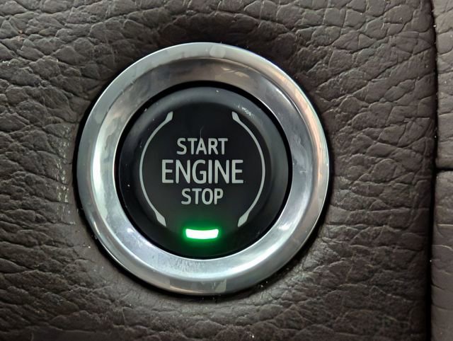 Used 2021 GMC Yukon Denali w/ Denali Ultimate Package image 26