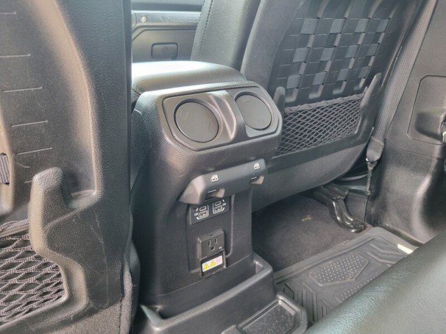 Used 2021 Jeep Wrangler Unlimited Rubicon 4xe w/ Steel Bumper Group image 28