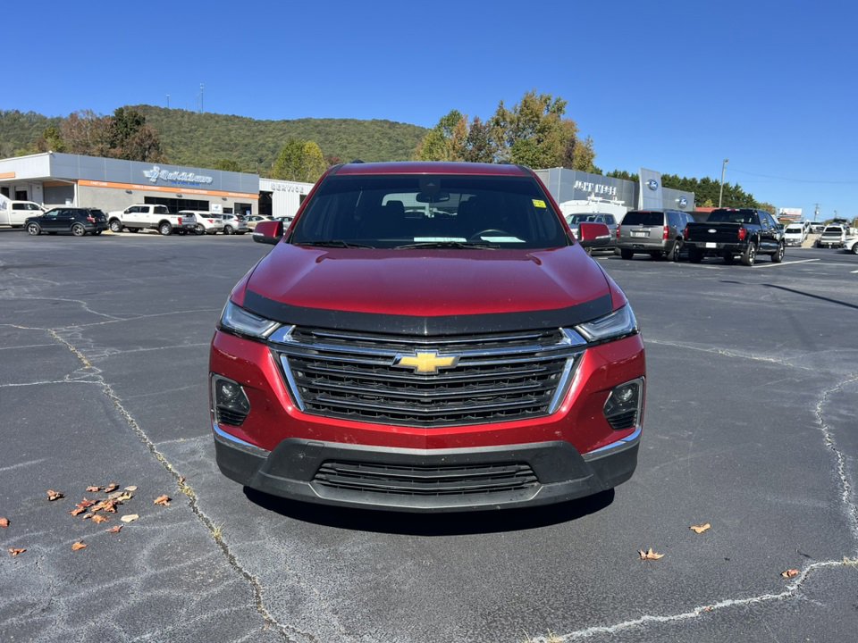 Used 2022 Chevrolet Traverse LT image 2