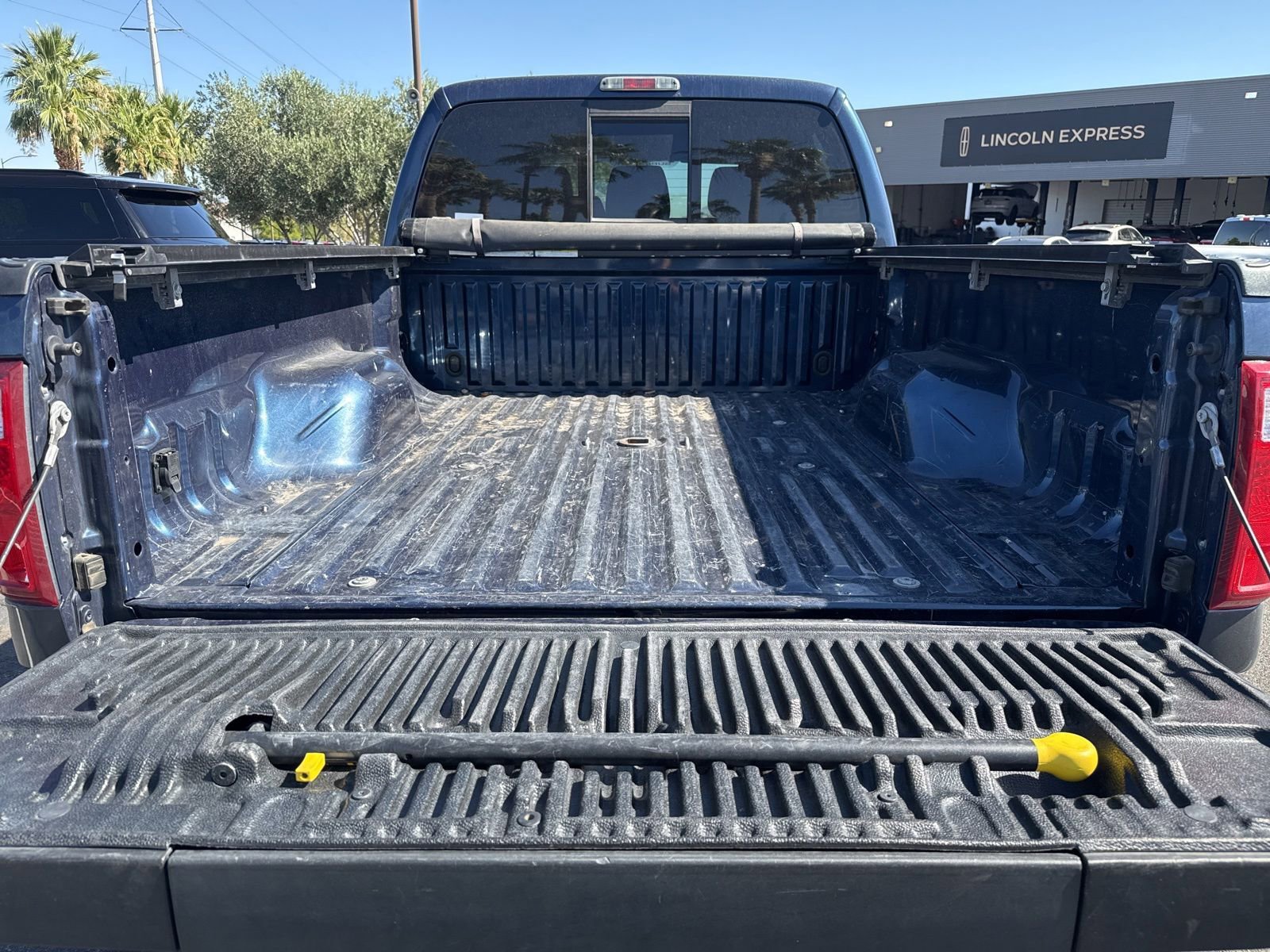 Used 2016 Ford F250 Lariat w/ Lariat Interior Package AWD/4WD image 19