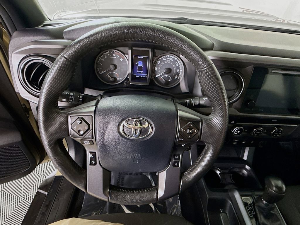 Certified 2018 Toyota Tacoma TRD Sport w/ Technology Package AWD/4WD image 20