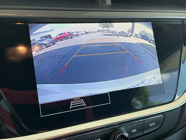 Used 2022 Buick Encore GX Select w/ Sport Touring Package FWD image 25
