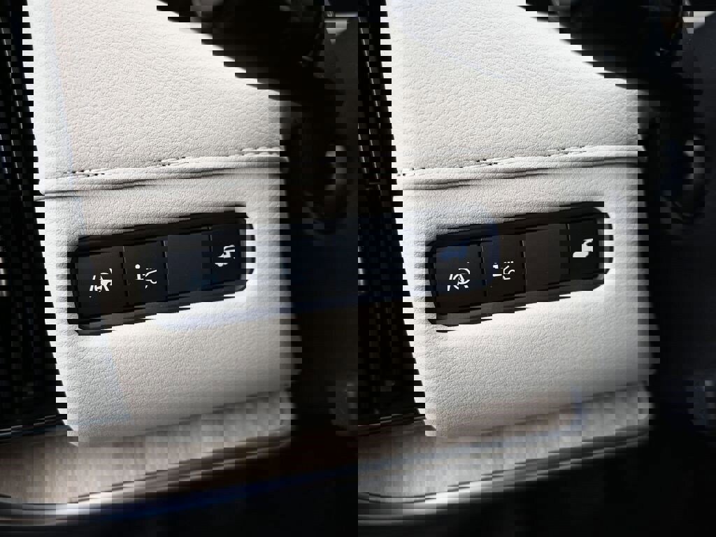 New 2025 Nissan Armada Platinum w/ Convenience Package image 13