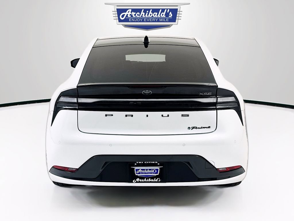 Used 2024 Toyota Prius Prime Premium FWD image 6