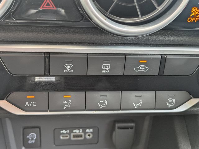 Used 2025 Nissan Sentra SV FWD image 35