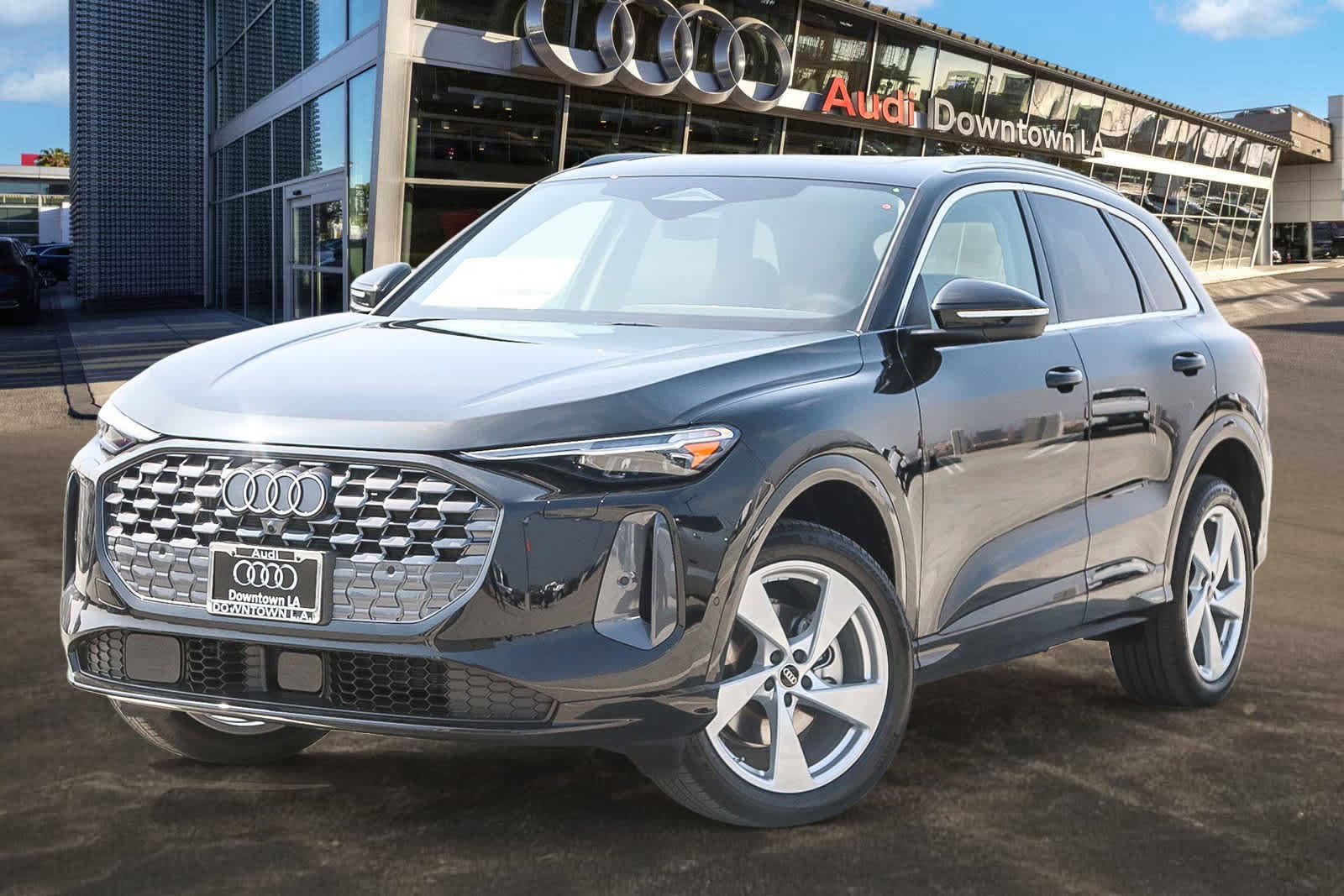New 2025 Audi Q5 Premium Plus