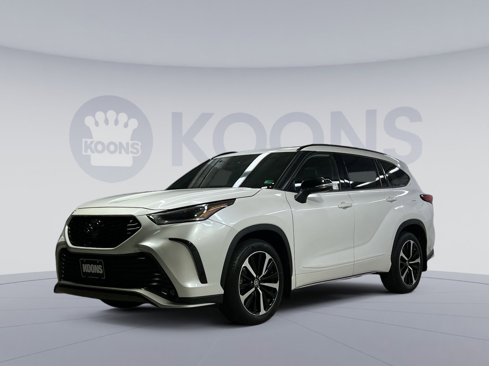 Used 2022 Toyota Highlander XSE