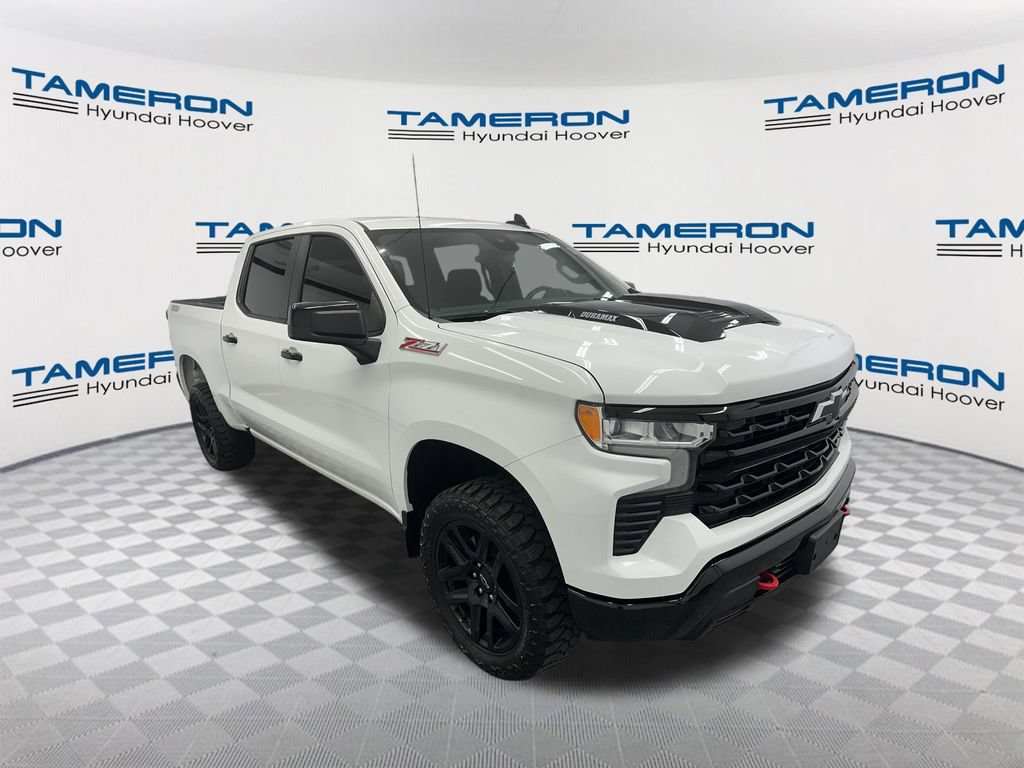 Used 2024 Chevrolet Silverado 1500 LT Trail Boss w/ Convenience Package II AWD/4WD image 7
