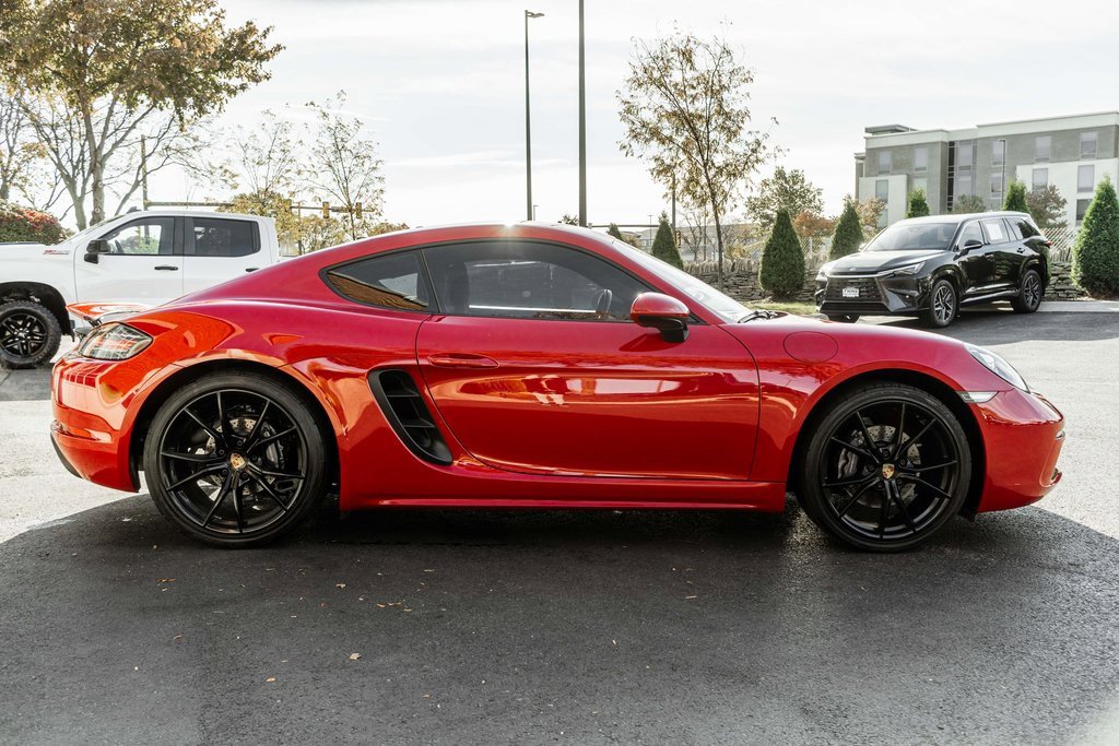 Used 2018 Porsche 718 Cayman image 3