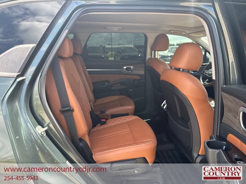 Used 2022 Kia Sorento SX Prestige w/ Rust Color Package AWD/4WD image 17