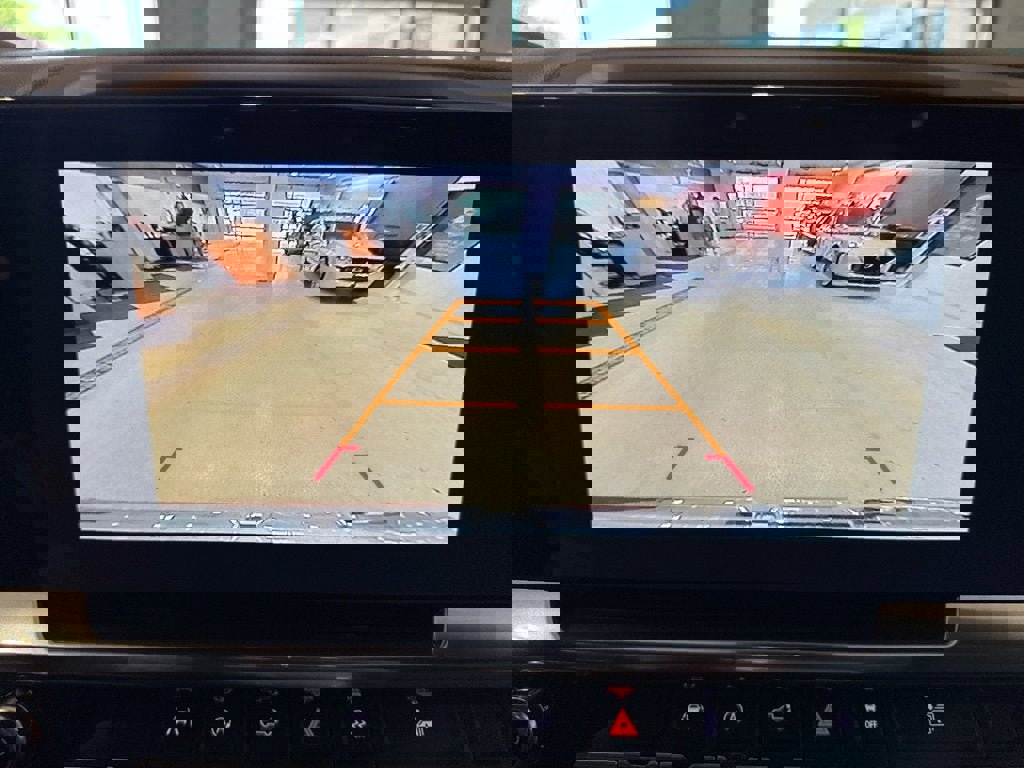 New 2025 GMC Sierra 1500 Elevation image 32