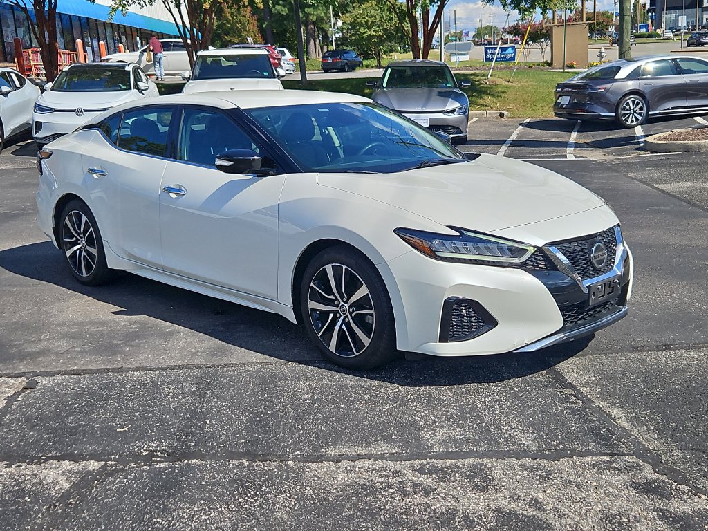 Used 2022 Nissan Maxima SV w/ Floor Mat Group image 4