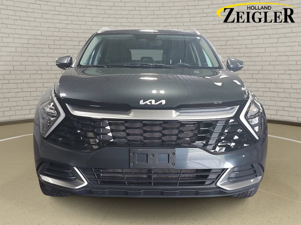 Used 2023 Kia Sportage EX AWD/4WD image 2