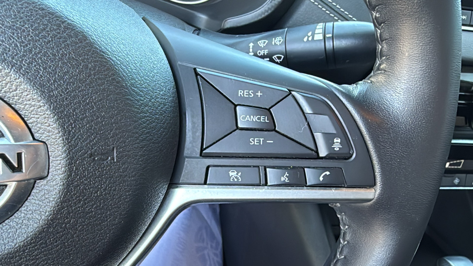Certified 2020 Nissan Sentra SV FWD image 11