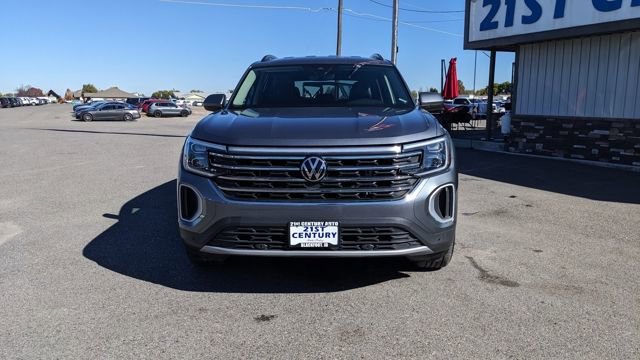Used 2024 Volkswagen Atlas SE image 2