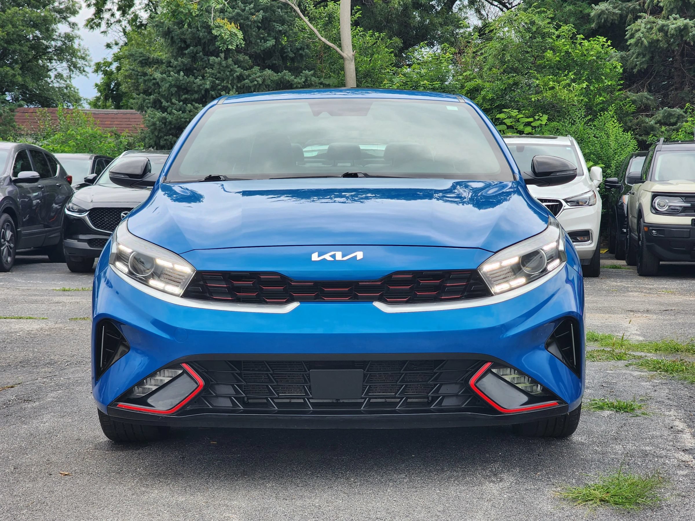 Used 2023 Kia Forte GT-Line w/ GT-Line Premium Package FWD image 2