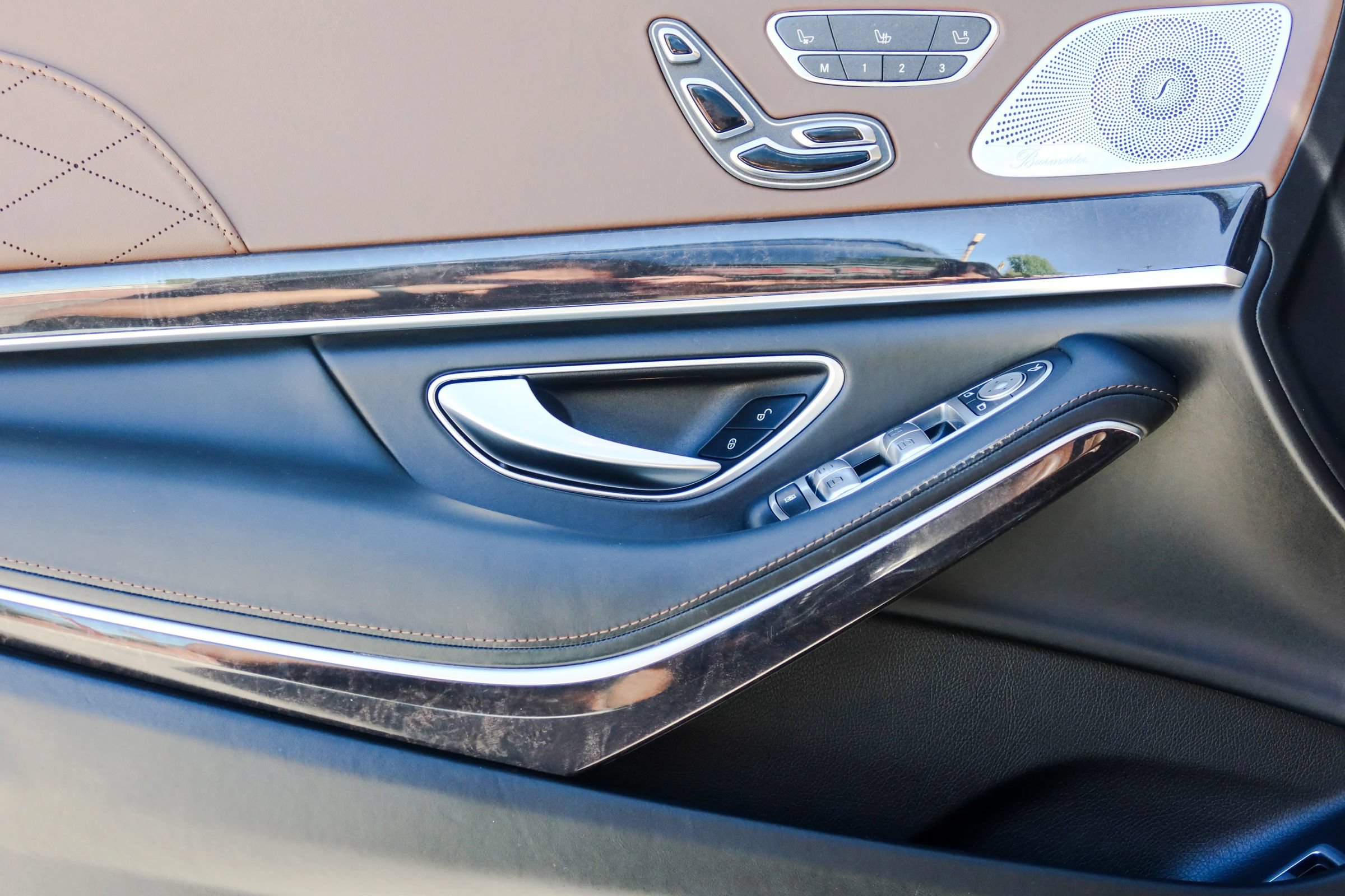 Used 2018 Mercedes-Benz S 560 4MATIC Sedan image 25