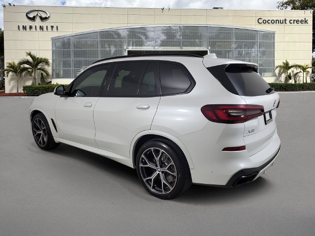 Used 2021 BMW X5 xDrive40i w/ M Sport Package AWD/4WD image 3