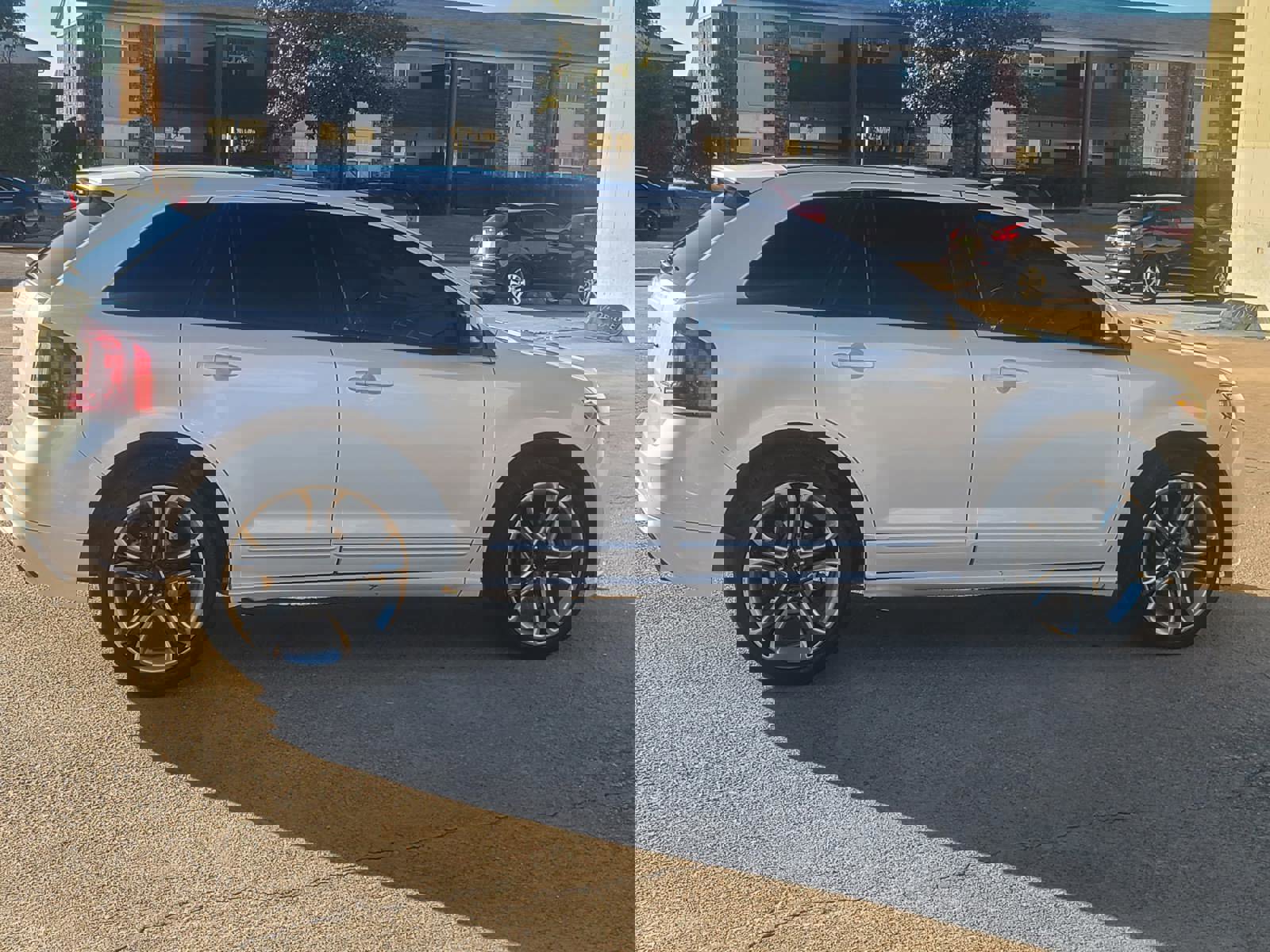 Used 2014 Ford Edge Sport w/ Driver Entry Package FWD image 6