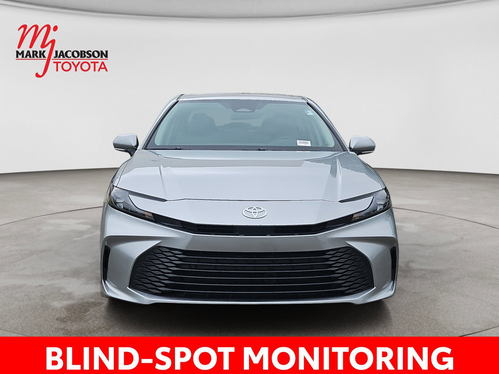 Used 2026 Toyota Camry LE FWD image 3