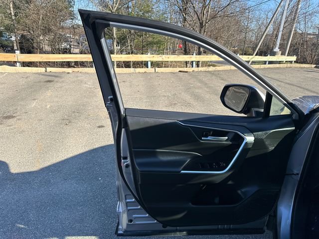 Certified 2023 Toyota RAV4 XLE FWD image 31
