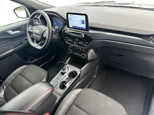 Certified 2025 Ford Escape ST-Line image 13