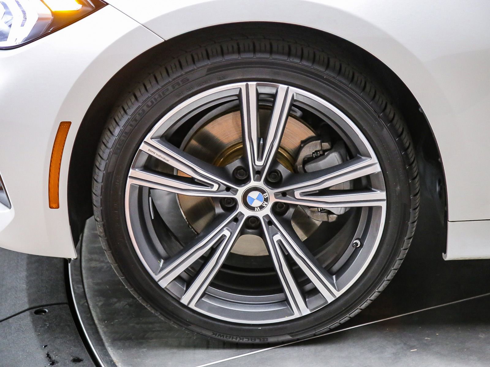 Used 2023 BMW 330i Sedan w/ Convenience Package RWD image 10