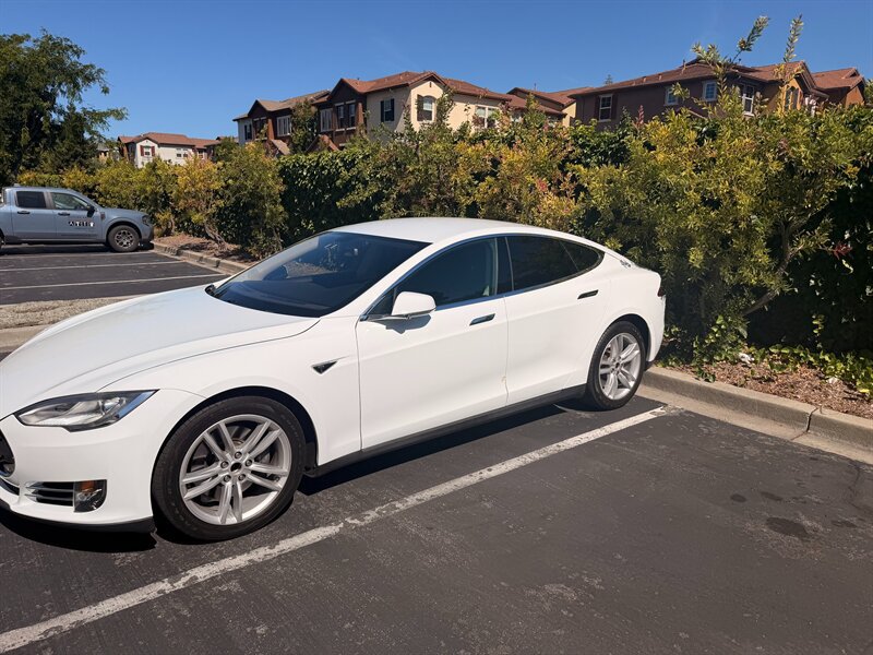 Used 2014 Tesla Model S 60 RWD image 5