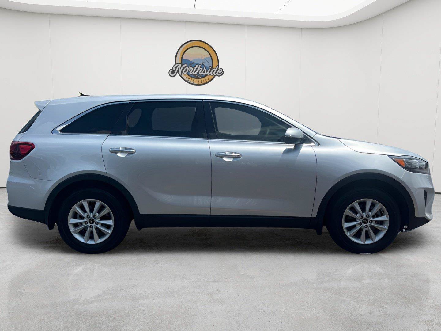 Used 2020 Kia Sorento LX FWD image 23