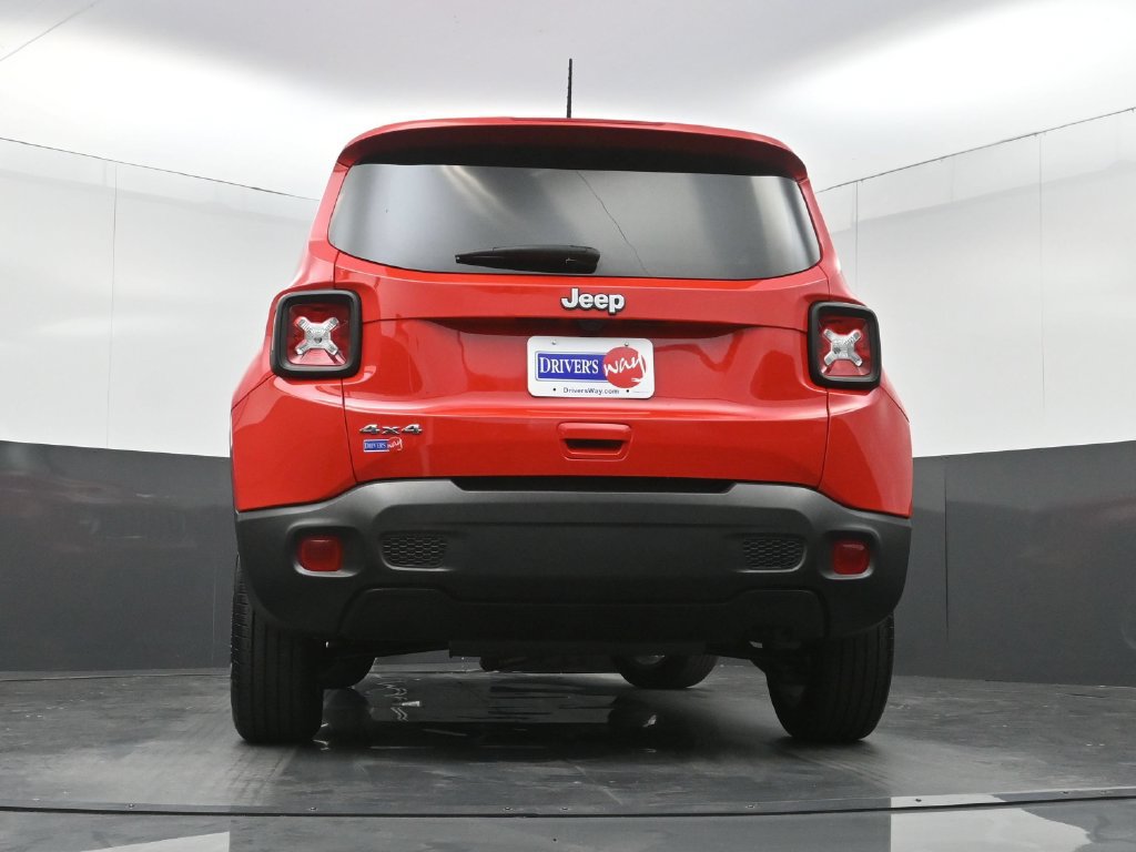 Used 2023 Jeep Renegade Latitude AWD/4WD image 26