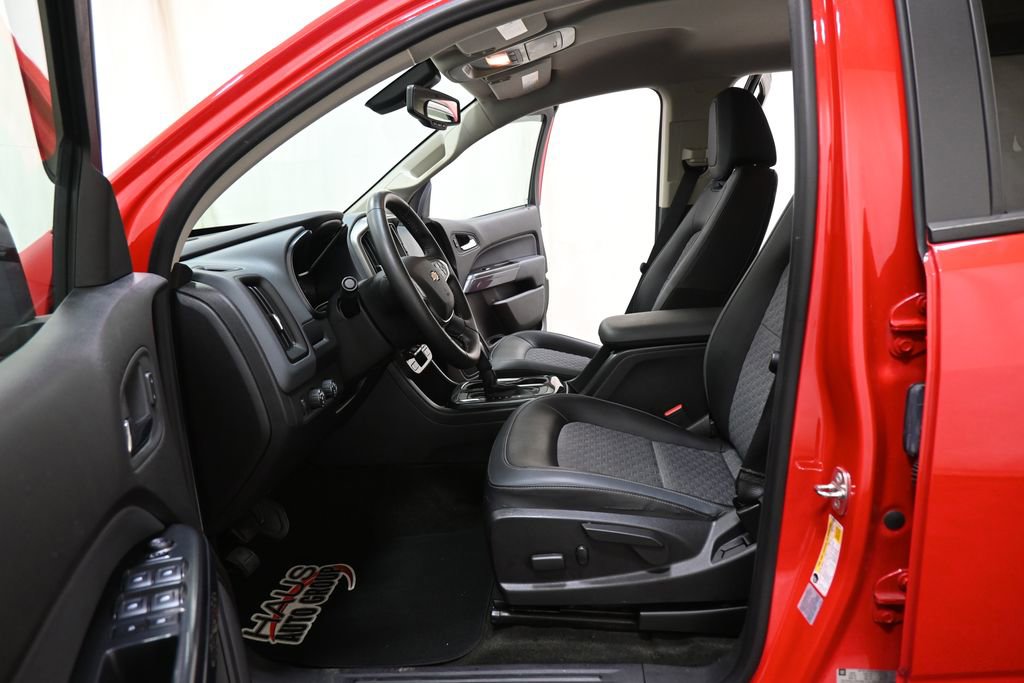 Used 2015 Chevrolet Colorado Z71 w/ LPO, Bed Protection Package image 6