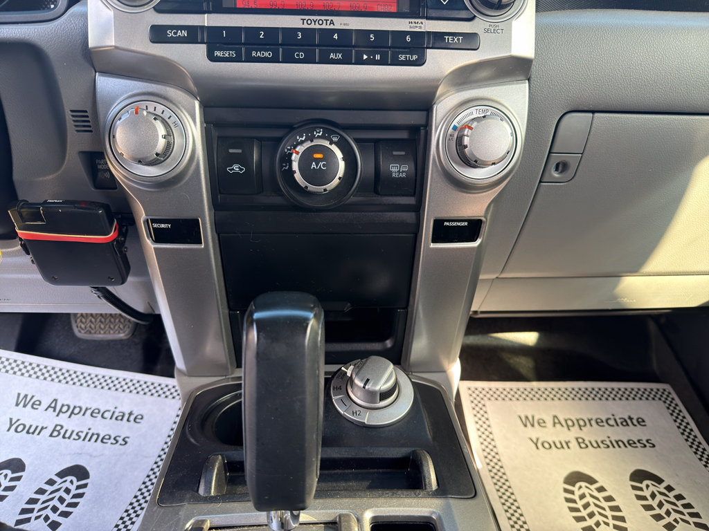 Used 2013 Toyota 4Runner SR5 AWD/4WD image 21