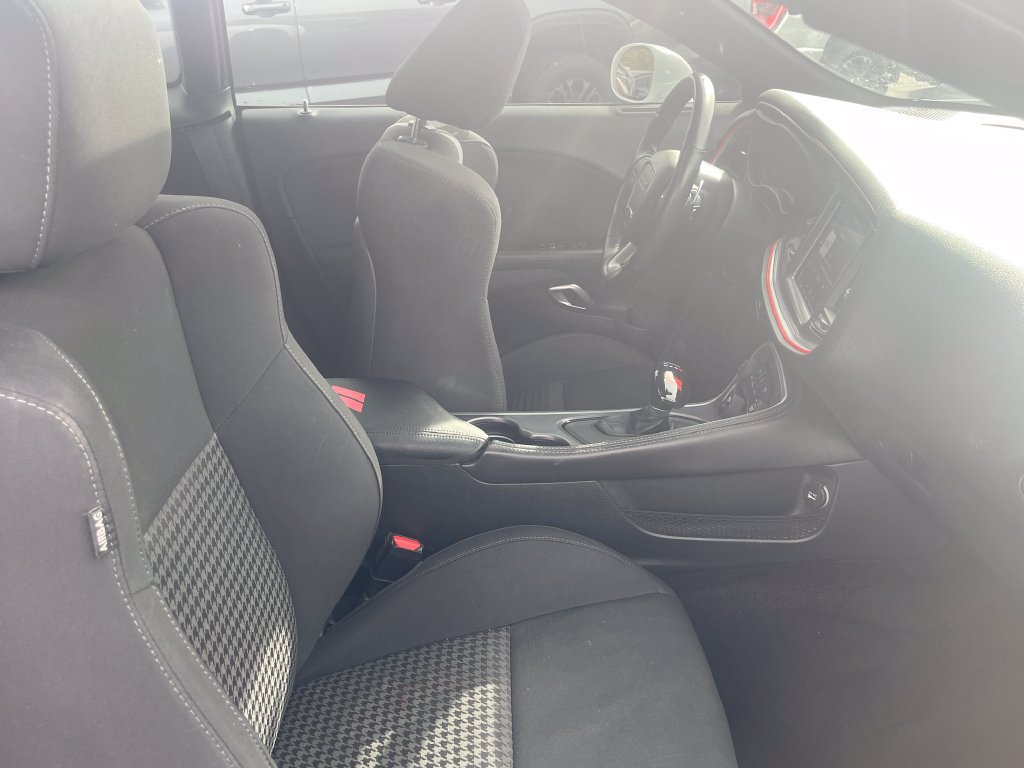 Used 2019 Dodge Challenger GT w/ Blacktop Package AWD/4WD image 33