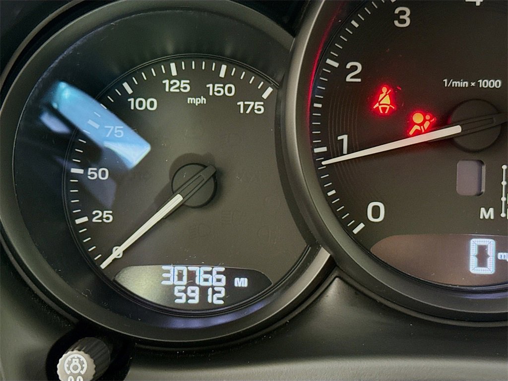 Used 2023 Porsche Macan image 13