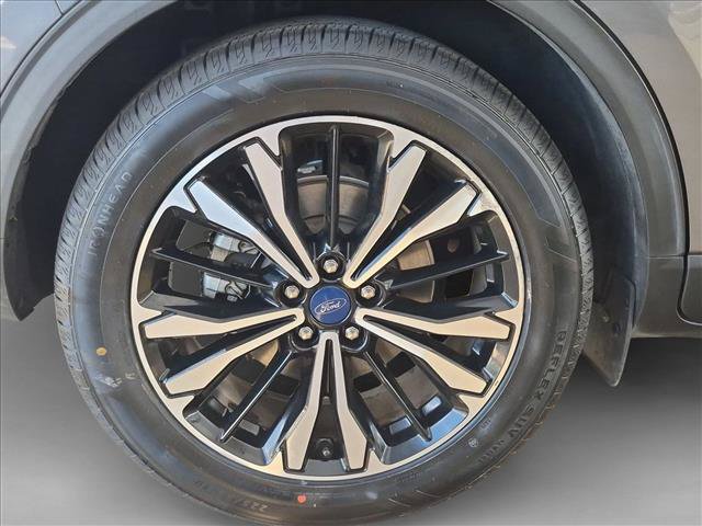 Certified 2021 Ford Escape SE w/ SE Sport Appearance Package FWD image 22