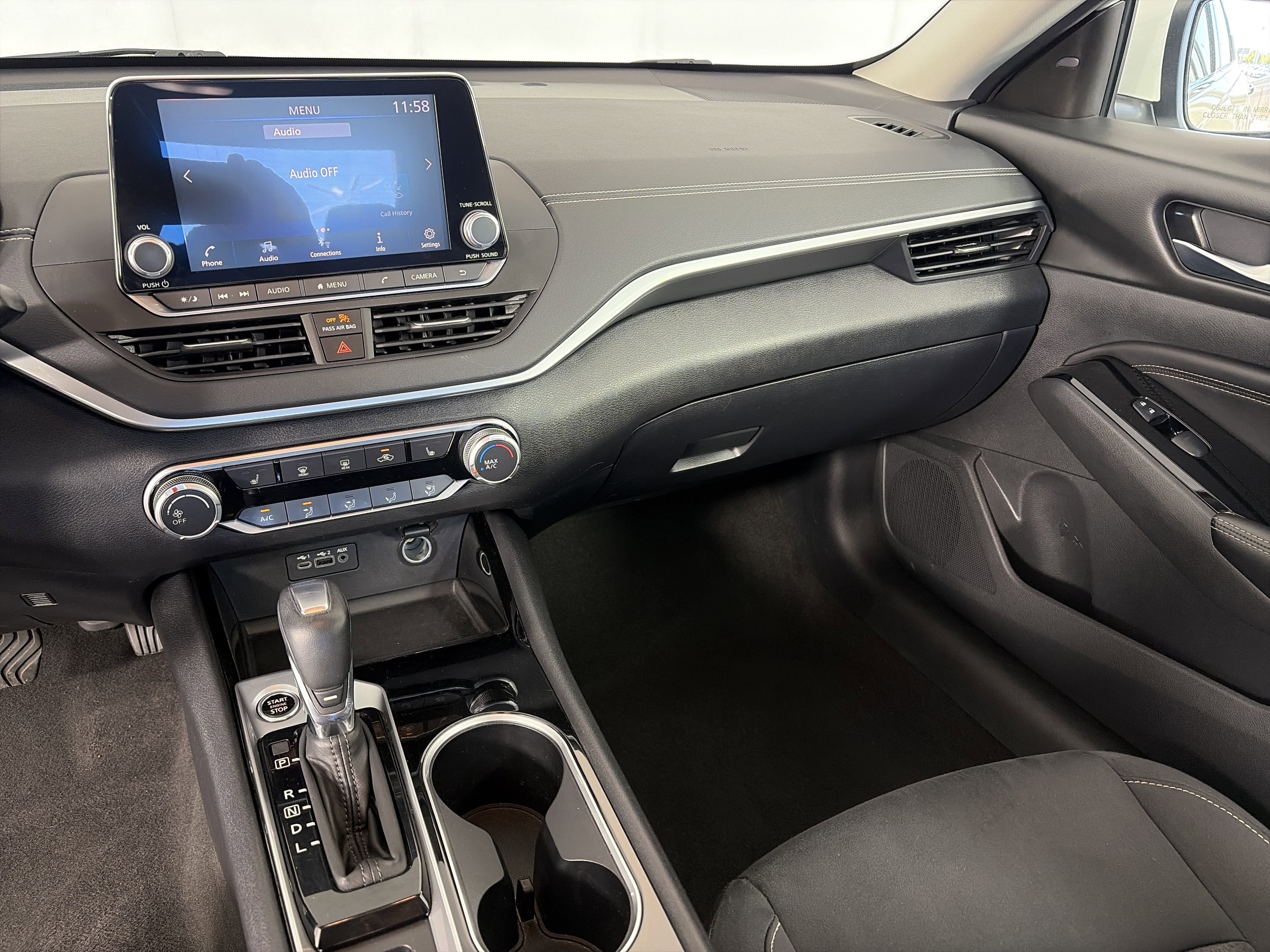 Used 2022 Nissan Altima 2.5 SV w/ SV Premium Package FWD image 4