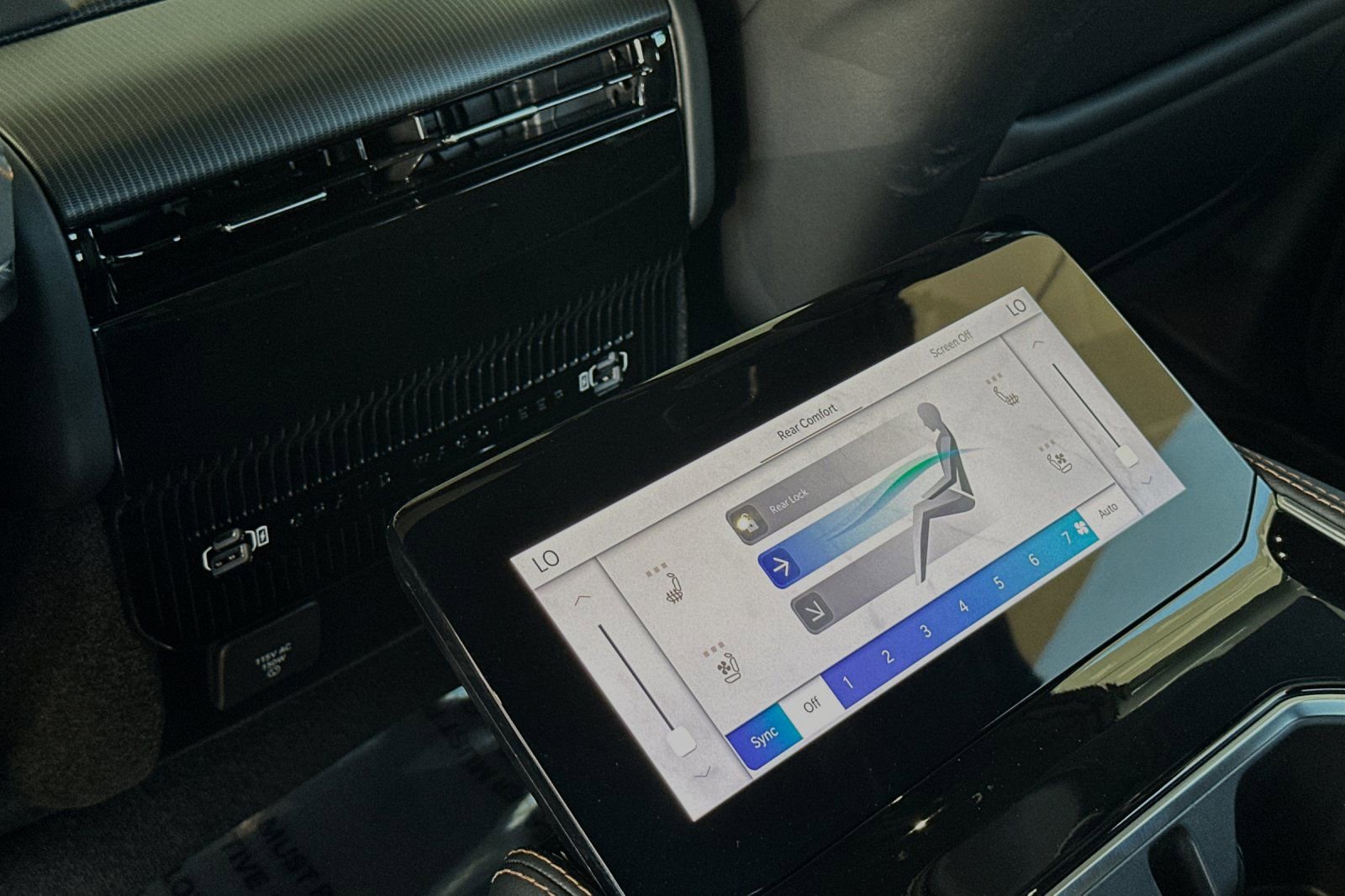 New 2024 Jeep Grand Wagoneer Series III w/ Quick Order Packagew 28T image 15